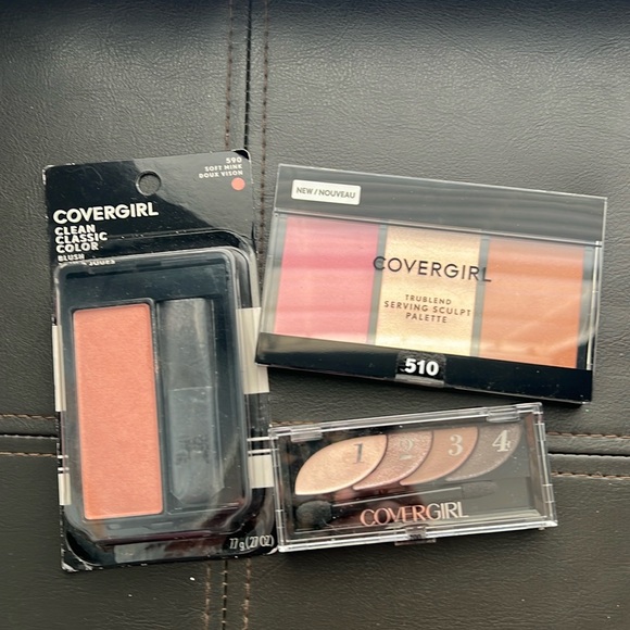 Covergirl | Makeup Bundle Palette Set Blush Eyeshadow Trublend - Picture 1 of 5